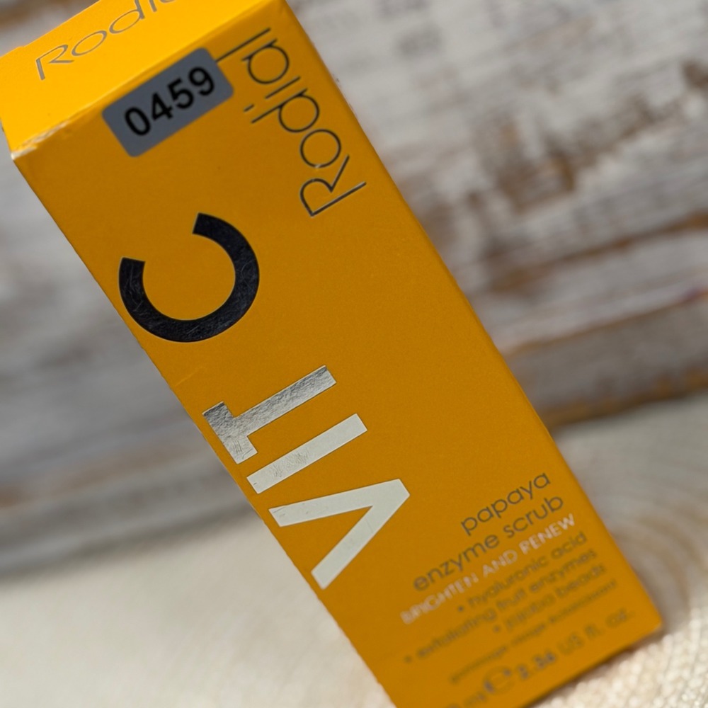 Rodial Vit C Papaya Enzyme Scrub‎ Brighten and Renew Face Exfoliator 70ml NEW